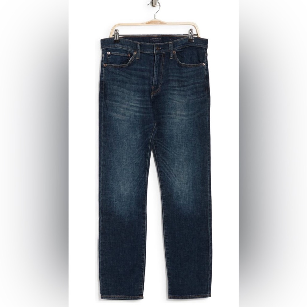 32x30 Lucky Brand 121 Slim Straight jeans NWT